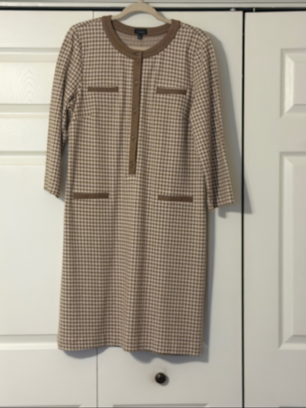 Talbots Beige Houndstooth Midi Dress with Tan Trim